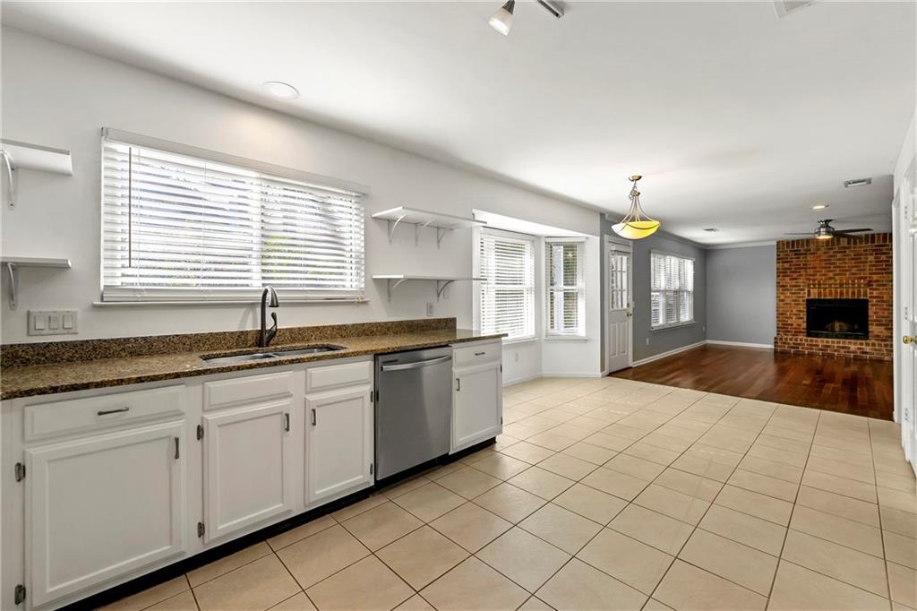 Due West Crossing - Residential Lease