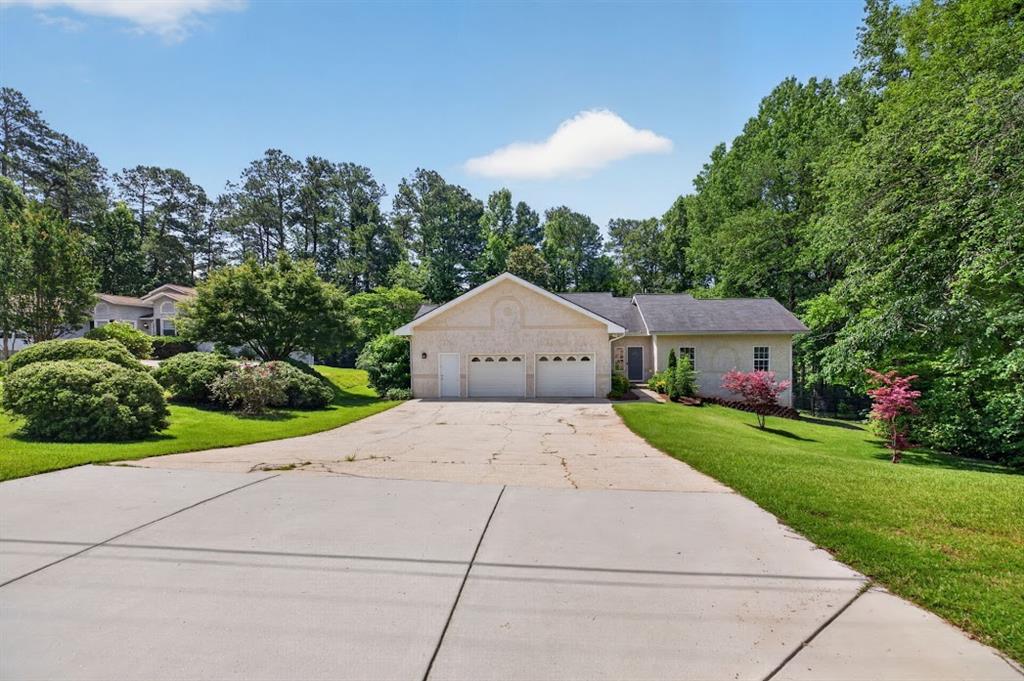 8993 Dornoch Circle