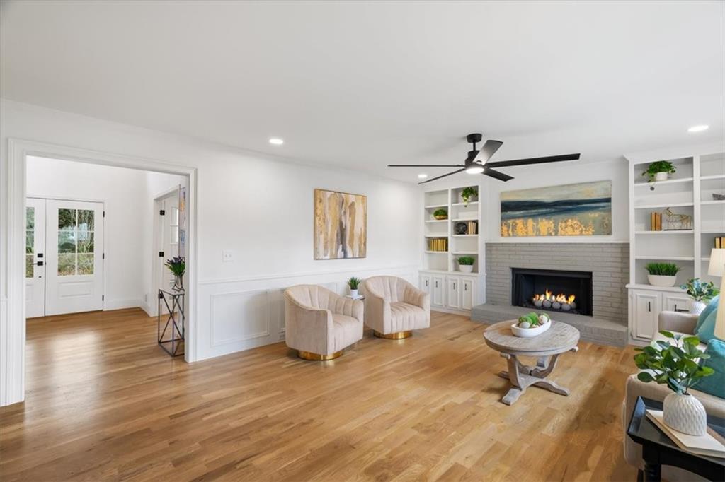 4466 Windsor Oaks Circle