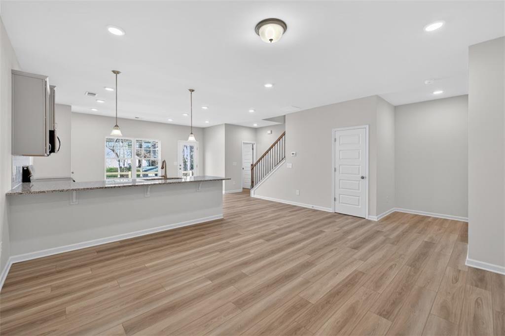 304 Caroline Place 103