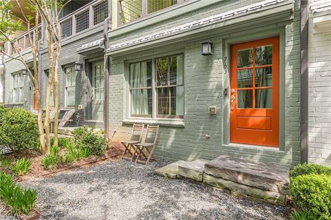 763 Dunlop Way Atlanta GA 30312