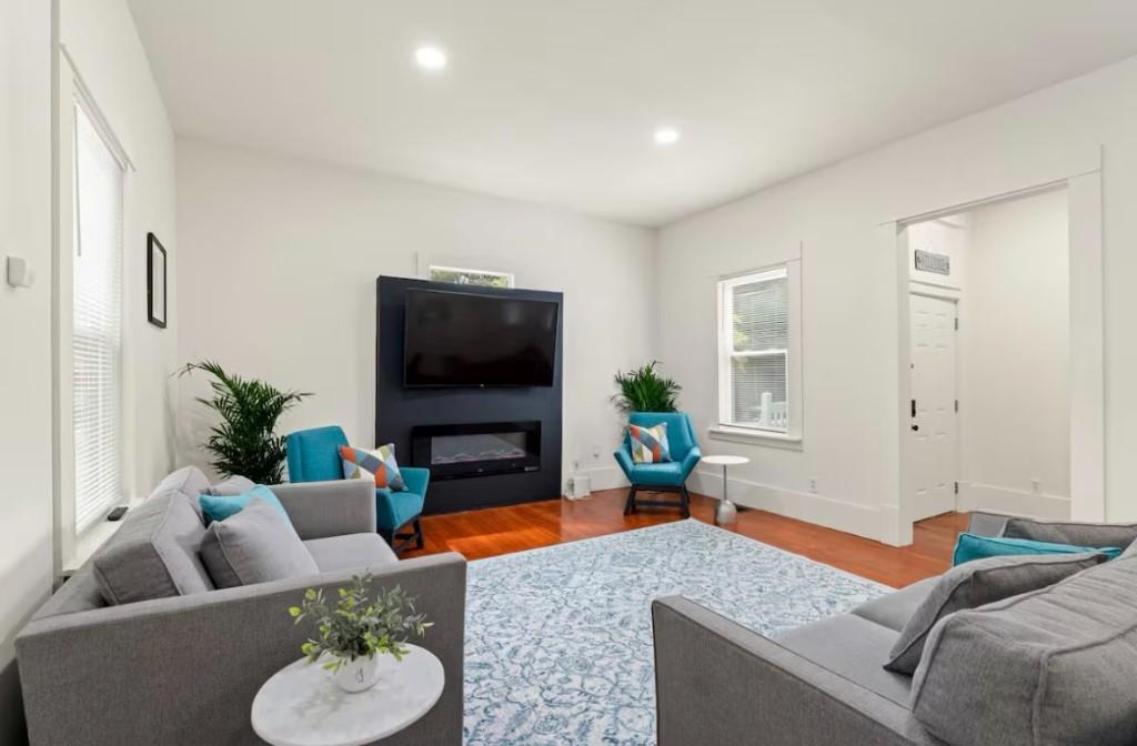 516 Calhoun Street NW