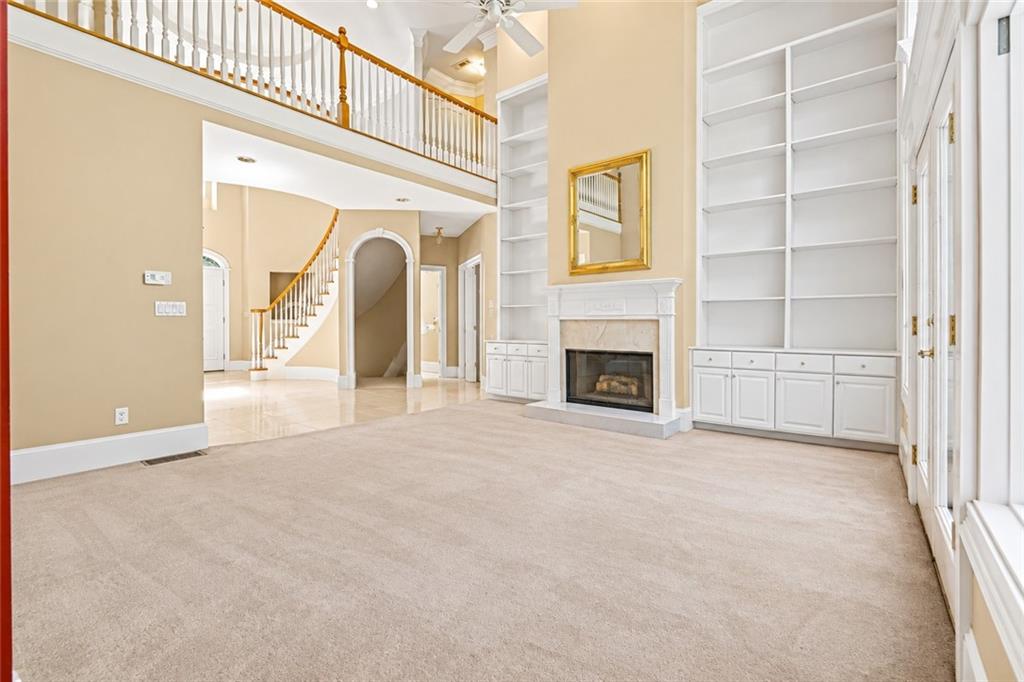 205 Standing Oak Place