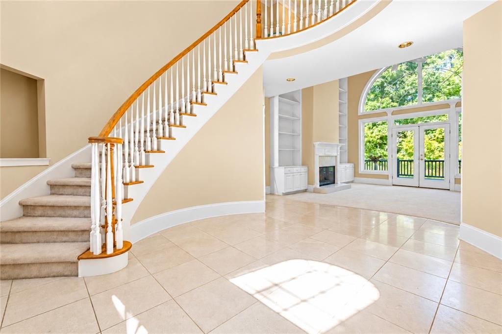 205 Standing Oak Place