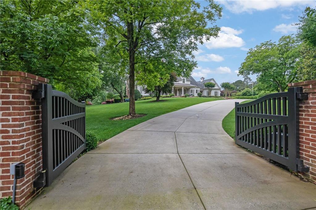710 Cox Road, Roswell, Georgia image 45
