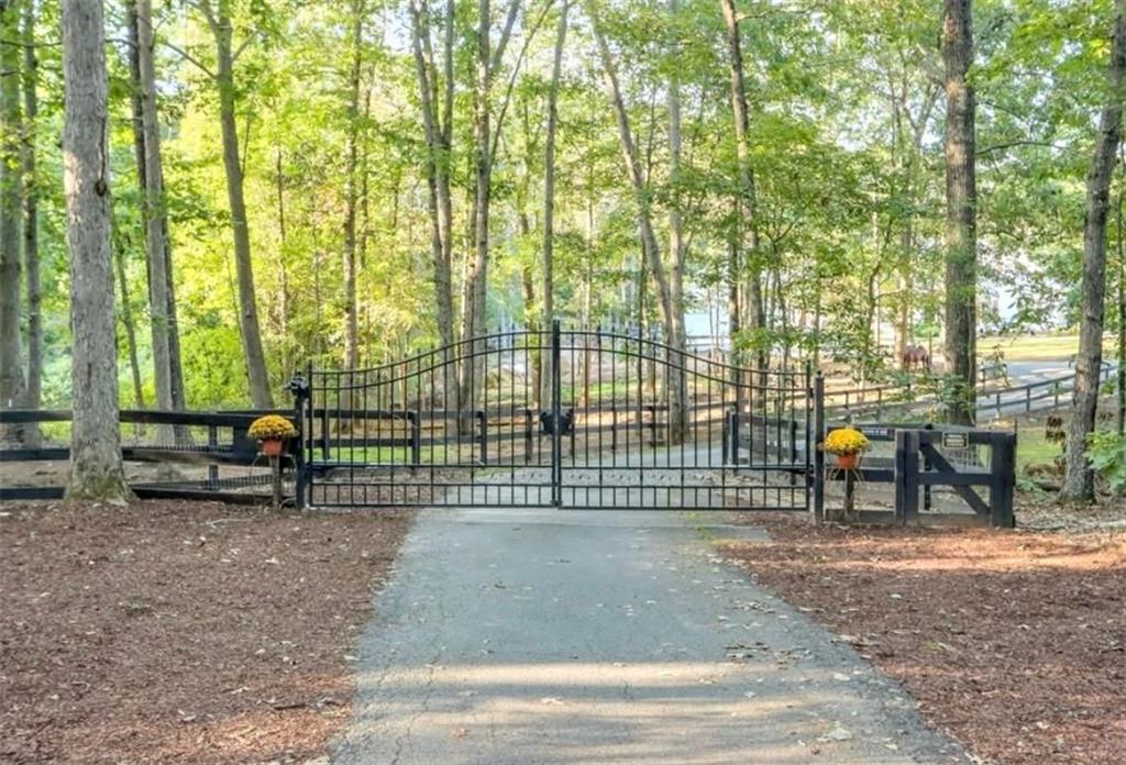 2203 Arbor Hill Road