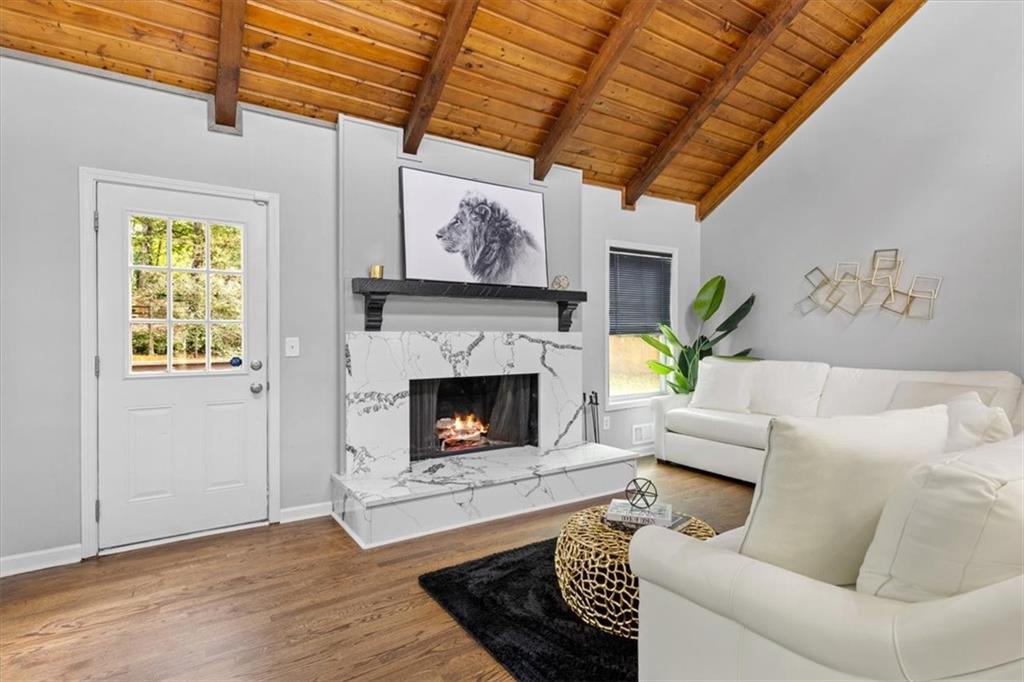 2866 Lexington Trace