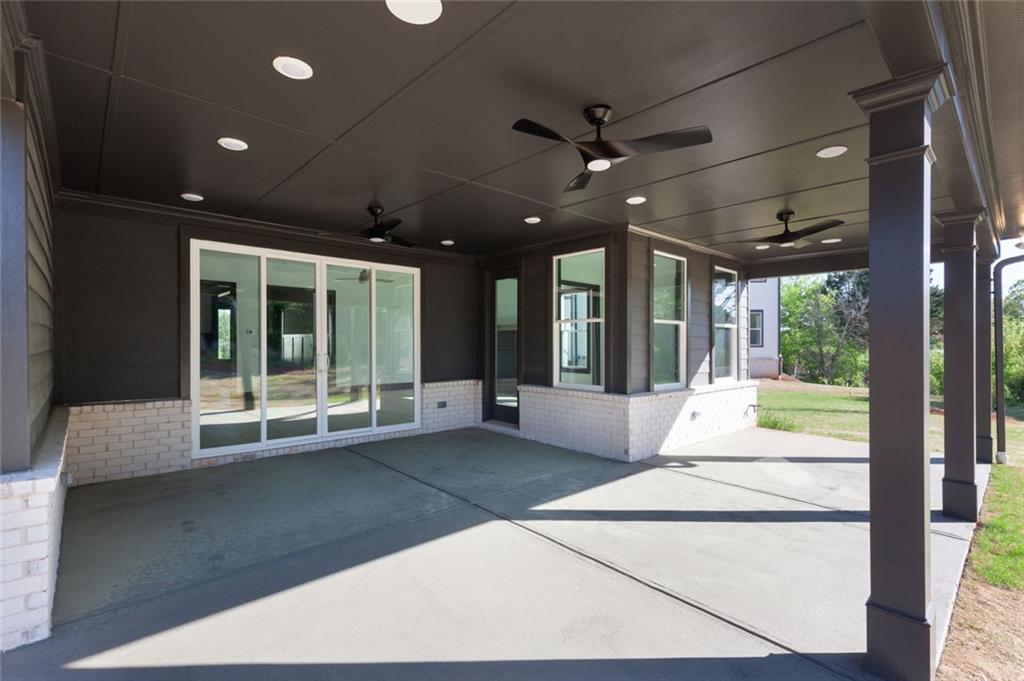 The Retreat At Caney Creek - Residential