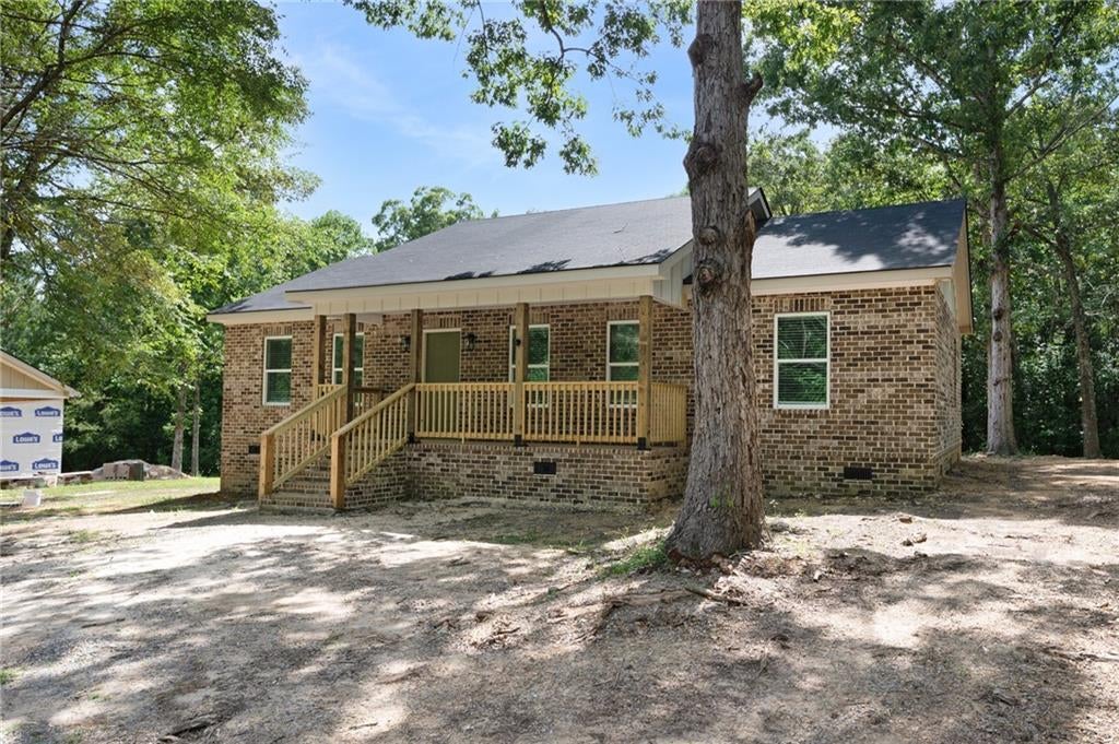 135 Holly Creek Drive