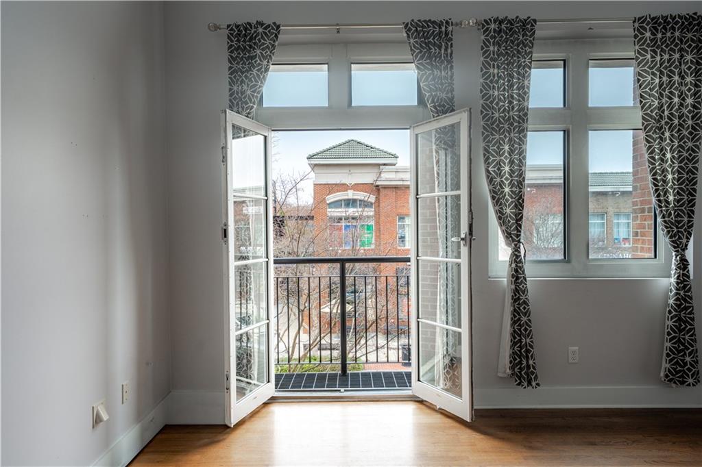 1221 Caroline Street NE 208