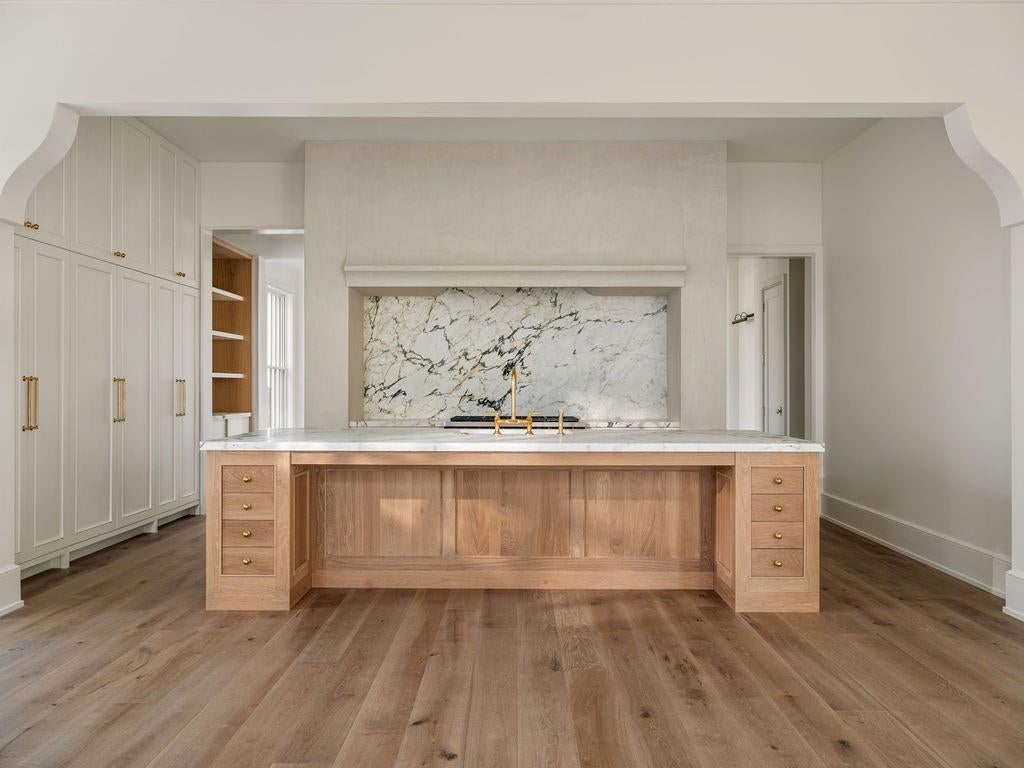 180 5th Street
