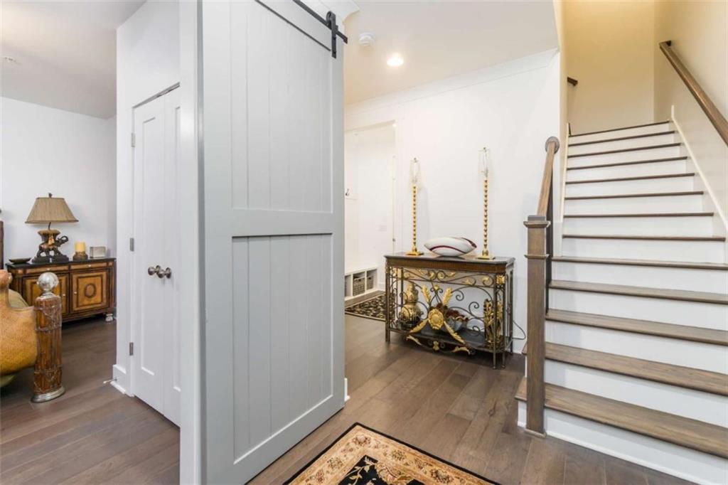 963 South on main Drive