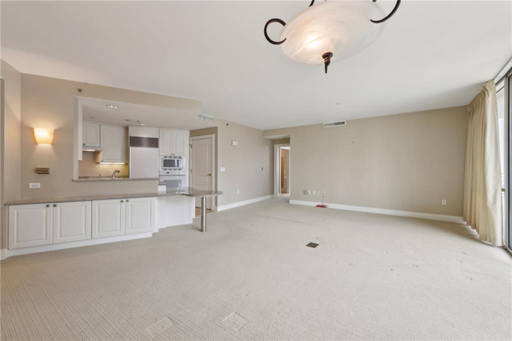 700 Park Regency Place NE 1203