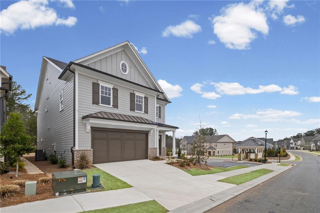 1221 Lakeside Overlook