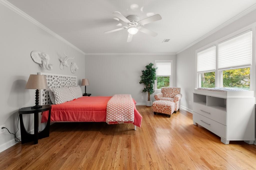 Long Island Manor - Residential