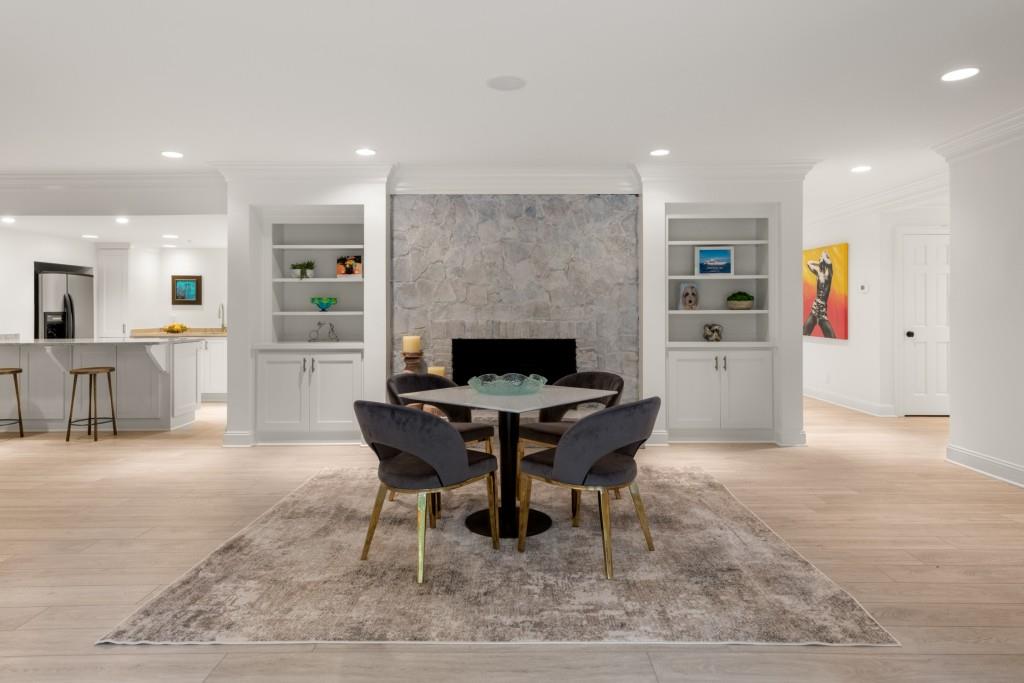 Long Island Manor - Residential