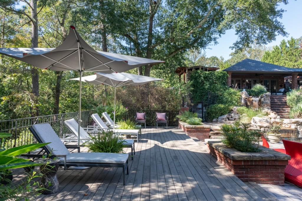 Long Island Manor - Residential