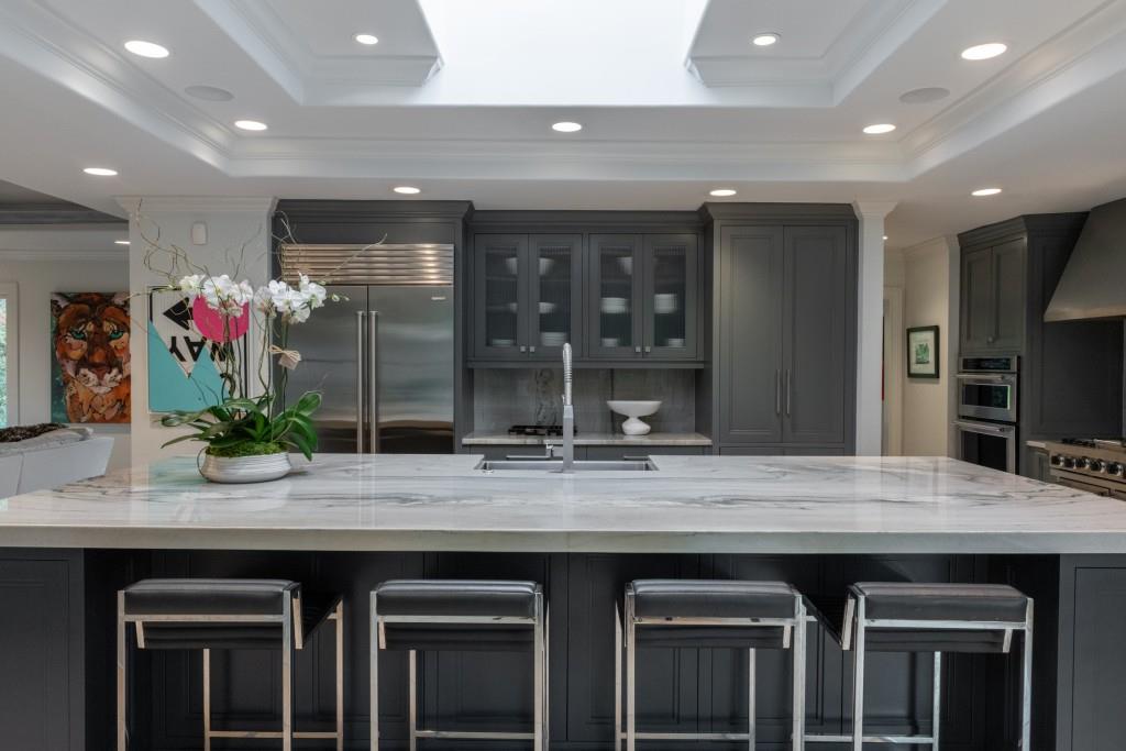 Long Island Manor - Residential