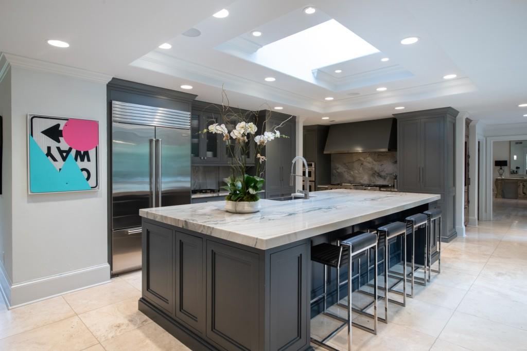 Long Island Manor - Residential