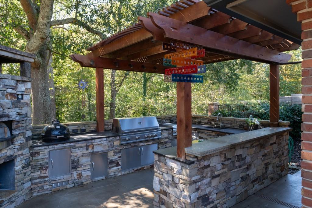 Long Island Manor - Residential