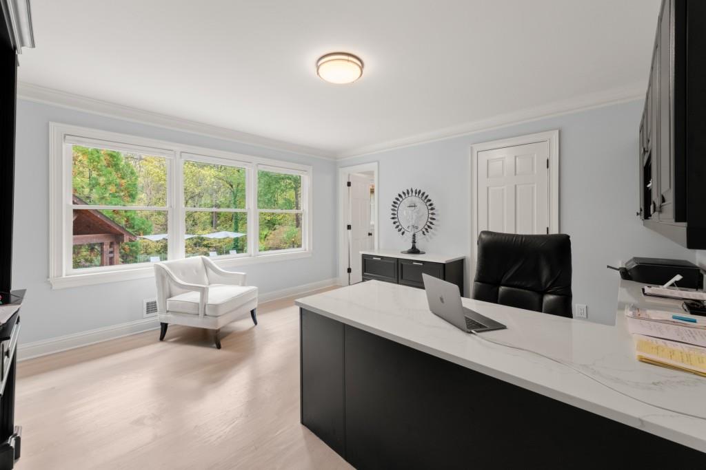 Long Island Manor - Residential