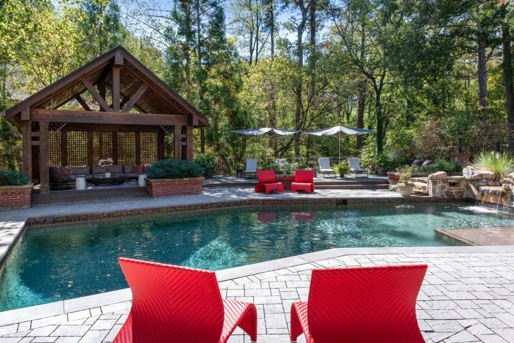 Long Island Manor - Residential