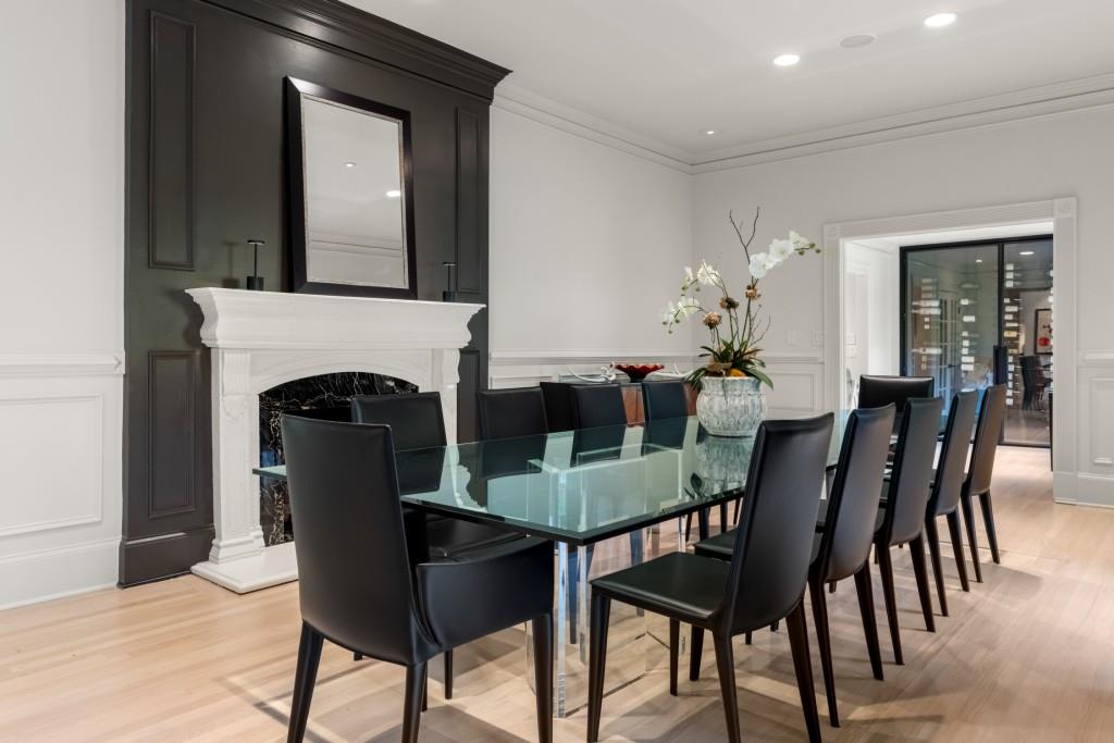 Long Island Manor - Residential