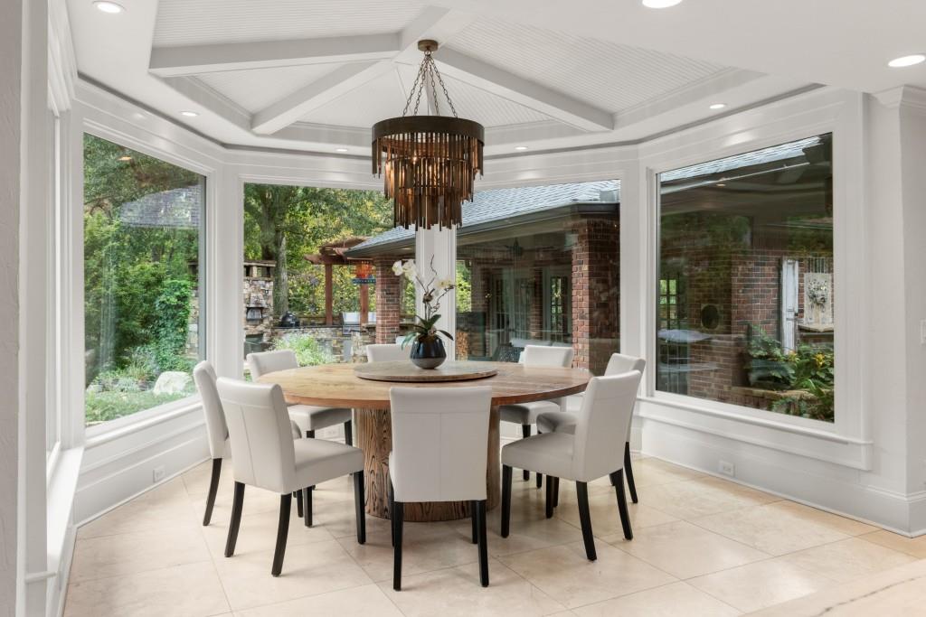 Long Island Manor - Residential