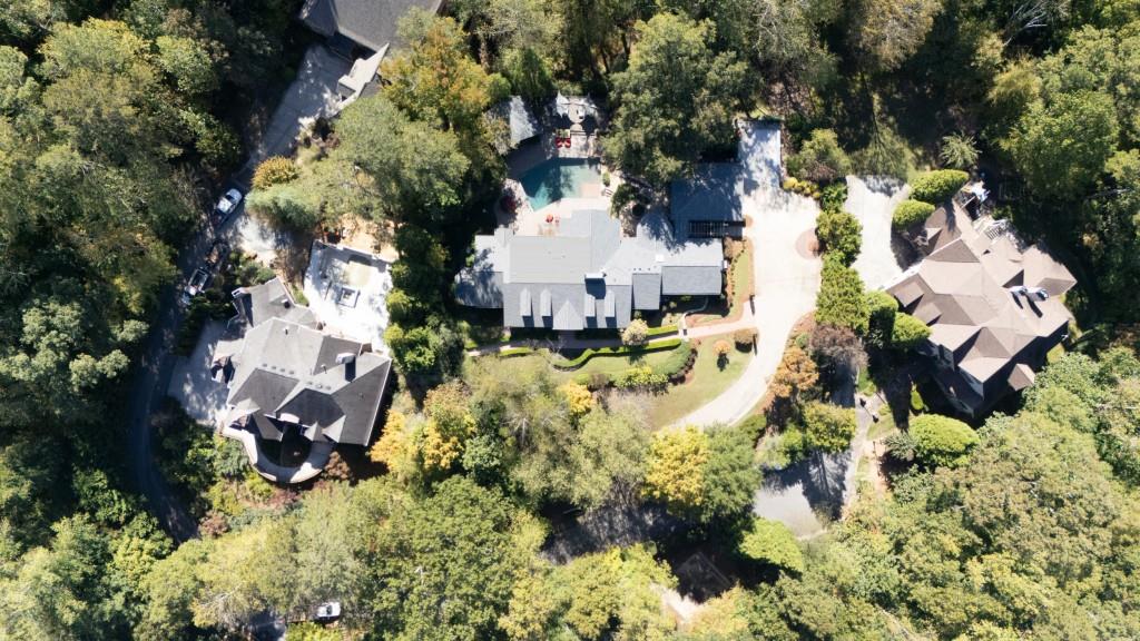 Long Island Manor - Residential