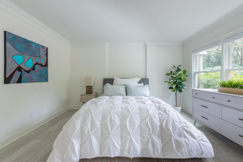 Long Island Manor - Residential