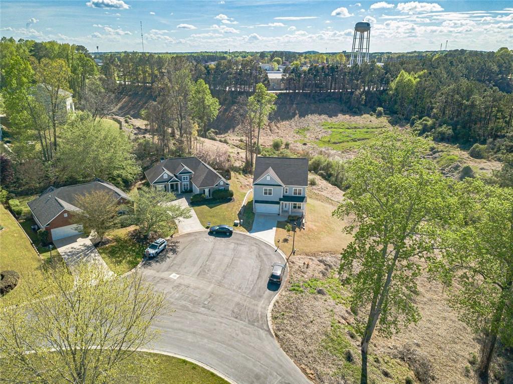 2646 Neighborhood Walk