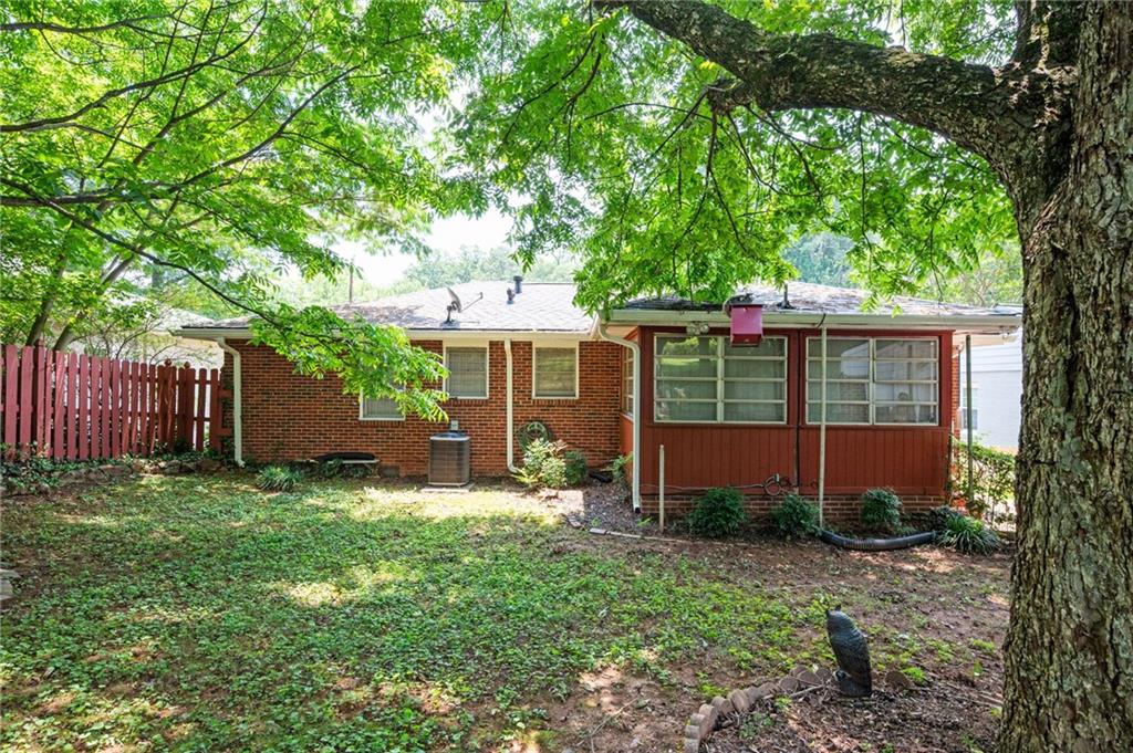 2581 N Clark Drive