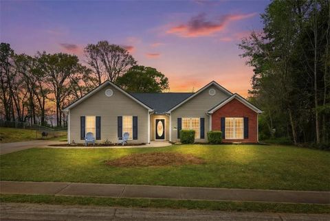 Homes For Sale - 433 Spratlin Drive<br/> Jefferson, GA 30549