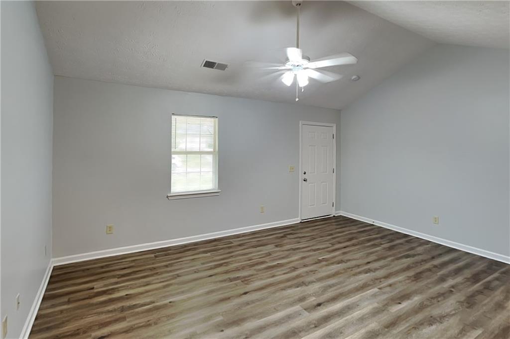 25 Mountain Court