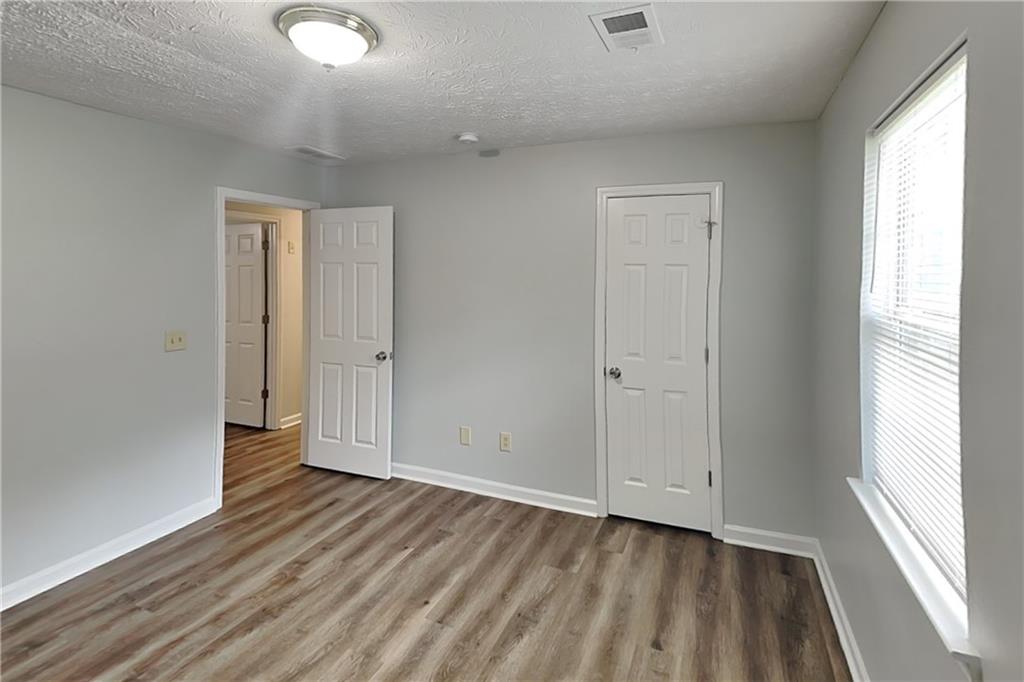 25 Mountain Court