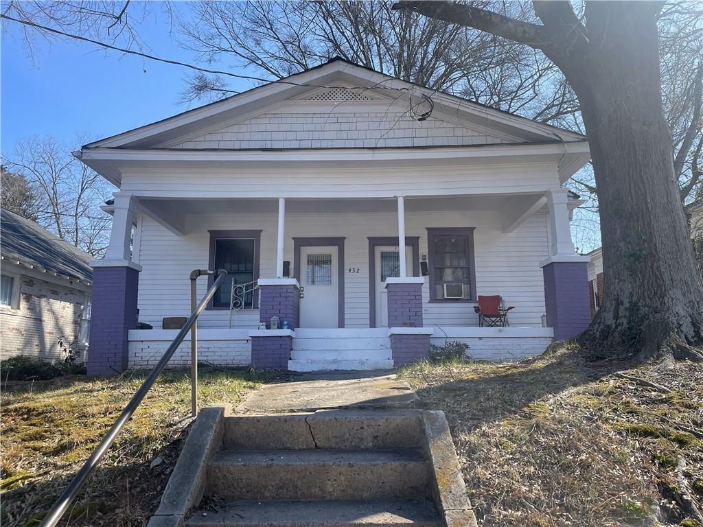 432 Langhorn Street SW
