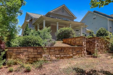 A home in Fairburn