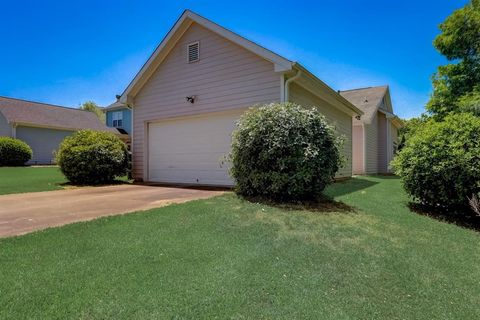 A home in Fairburn