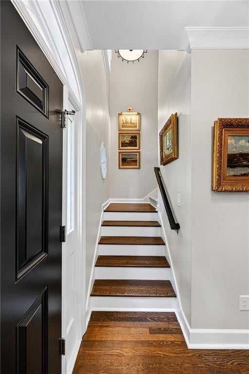 Photo of 36 Pointe Terrace SE, Atlanta, GA 30339 (MLS # 7839179)