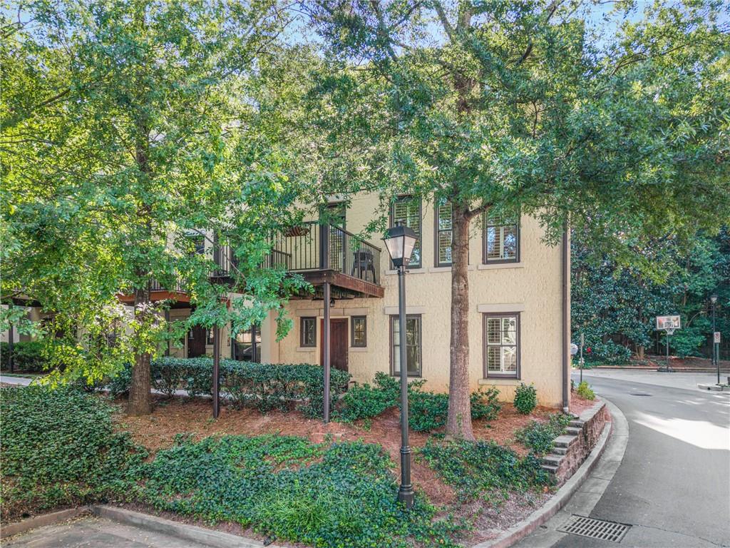 Knob Hill at Church - Residential