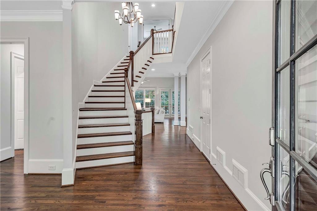 21 Cliftwood Drive NE