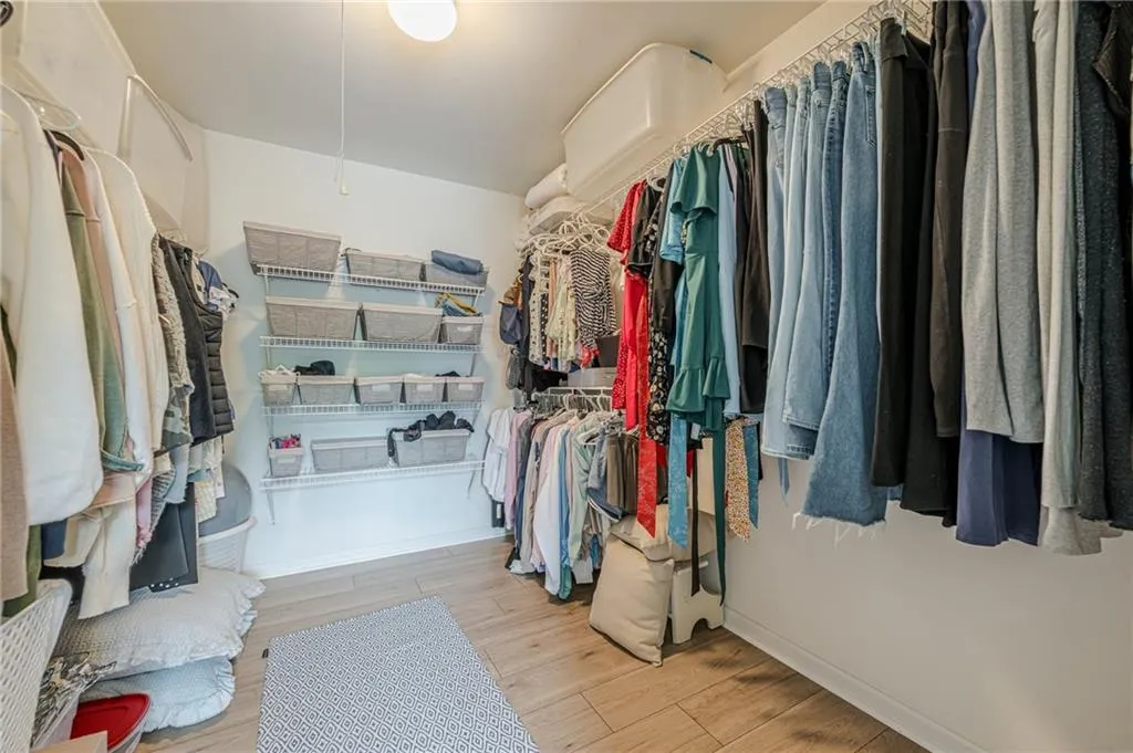 Roswell, Georgia 30075, United States, 4 Bedrooms Bedrooms, ,4 BathroomsBathrooms,Residential,Active,156721