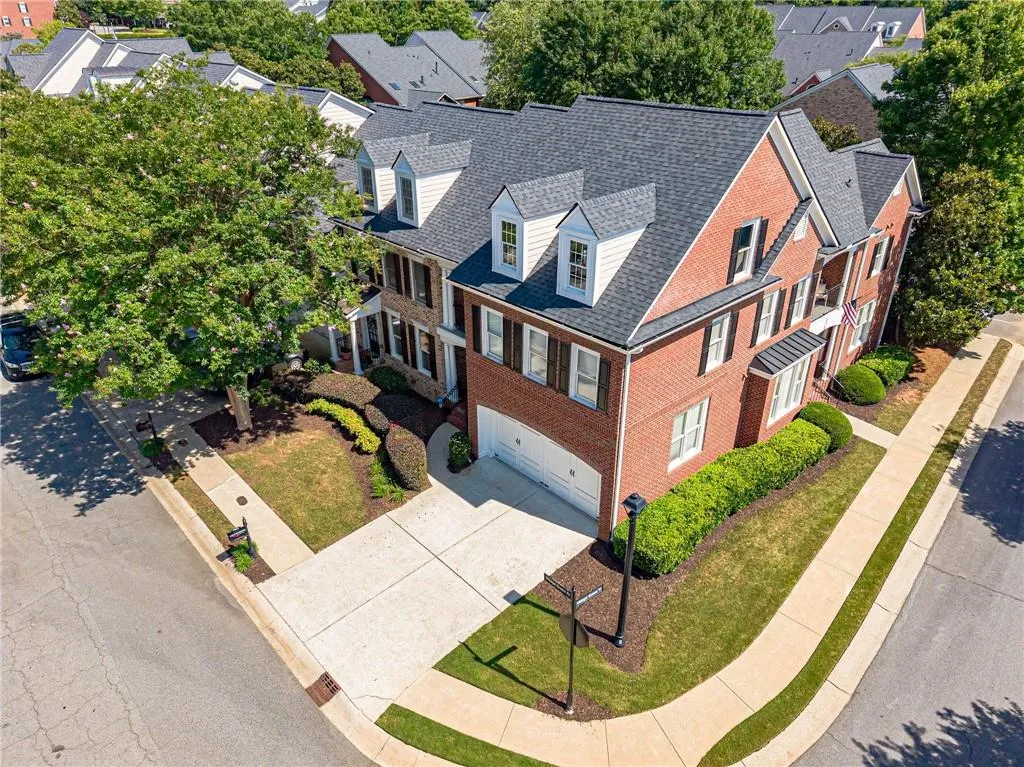 Roswell, Georgia 30075, United States, 4 Bedrooms Bedrooms, ,4 BathroomsBathrooms,Residential,Active,156721