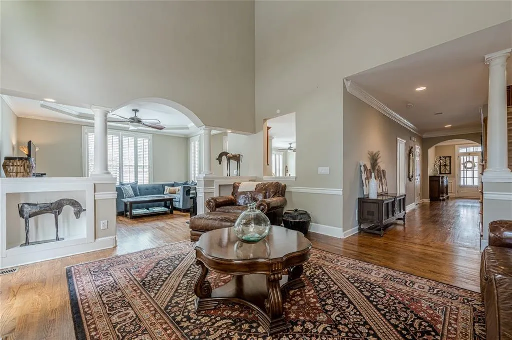 Roswell, Georgia 30075, United States, 4 Bedrooms Bedrooms, ,4 BathroomsBathrooms,Residential,Active,156721