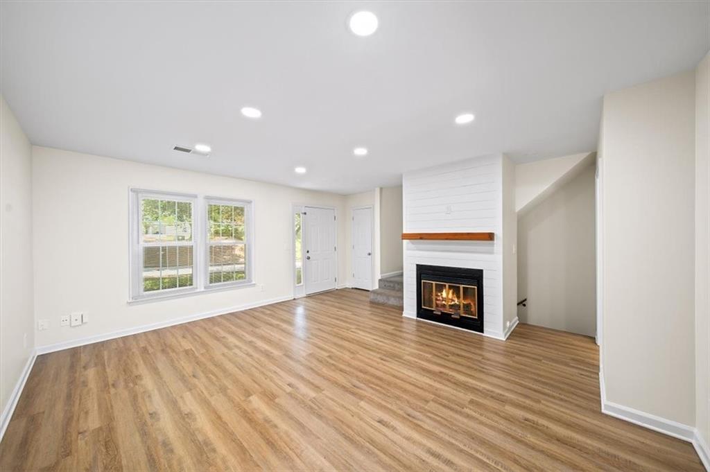 238 Chads Ford Way, Roswell, Georgia image 6