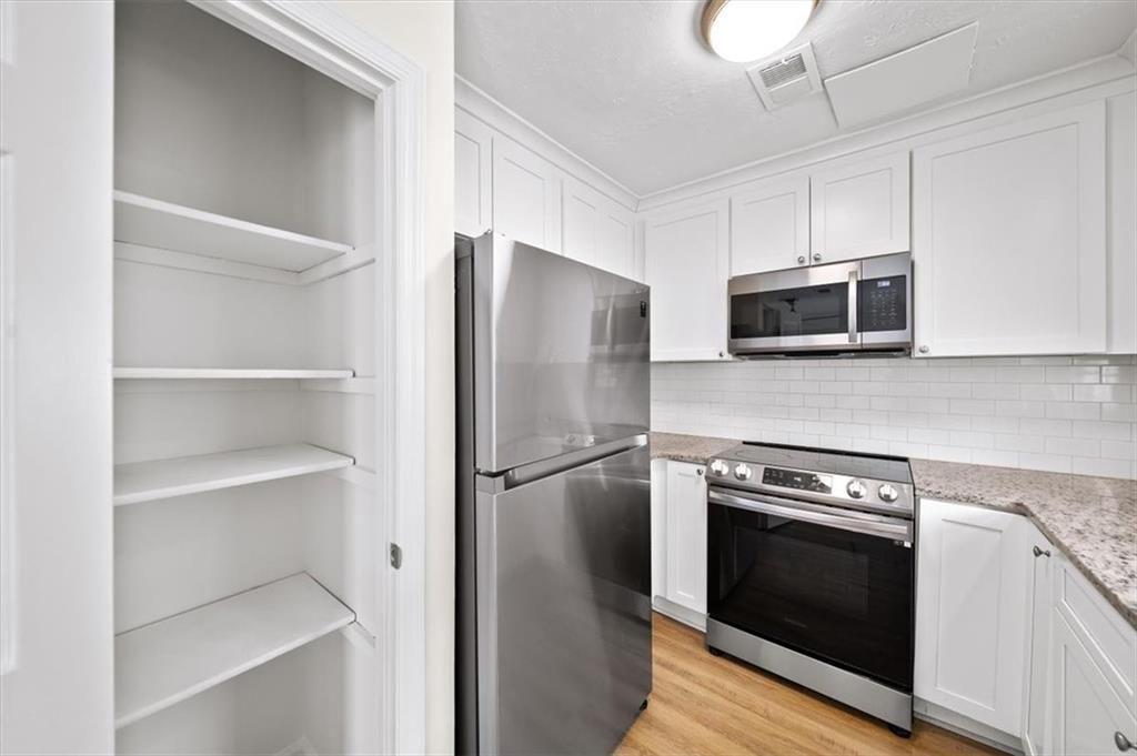 238 Chads Ford Way, Roswell, Georgia image 15