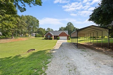 A home in Hiram