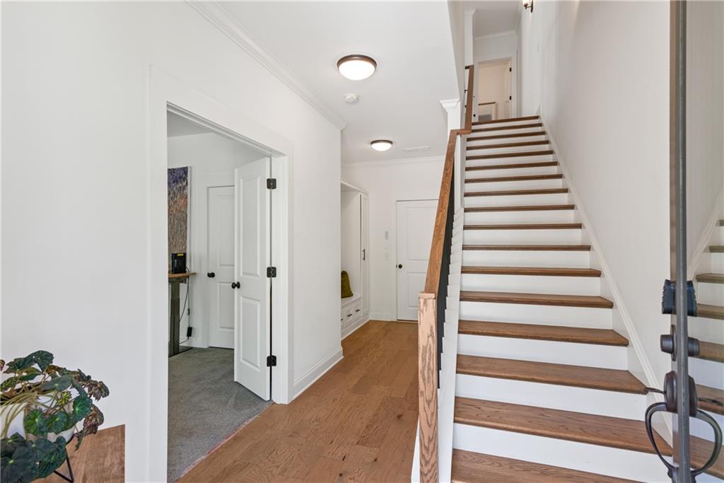 300 Villa Magnolia Lane