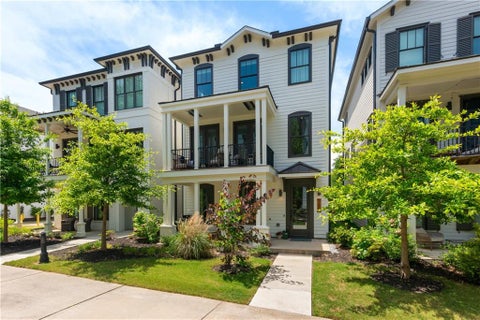 Homes For Sale - 300 Villa Magnolia Lane<br/> Alpharetta, GA 30009