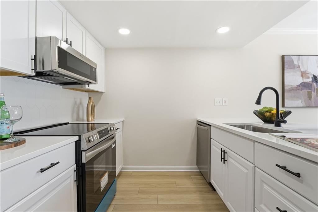 Cedar Pointe - Residential